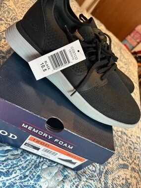 NEW Izod Men's Bannister Memory Foam Lace-Up Shoes, Black, Size 10.5 With Box